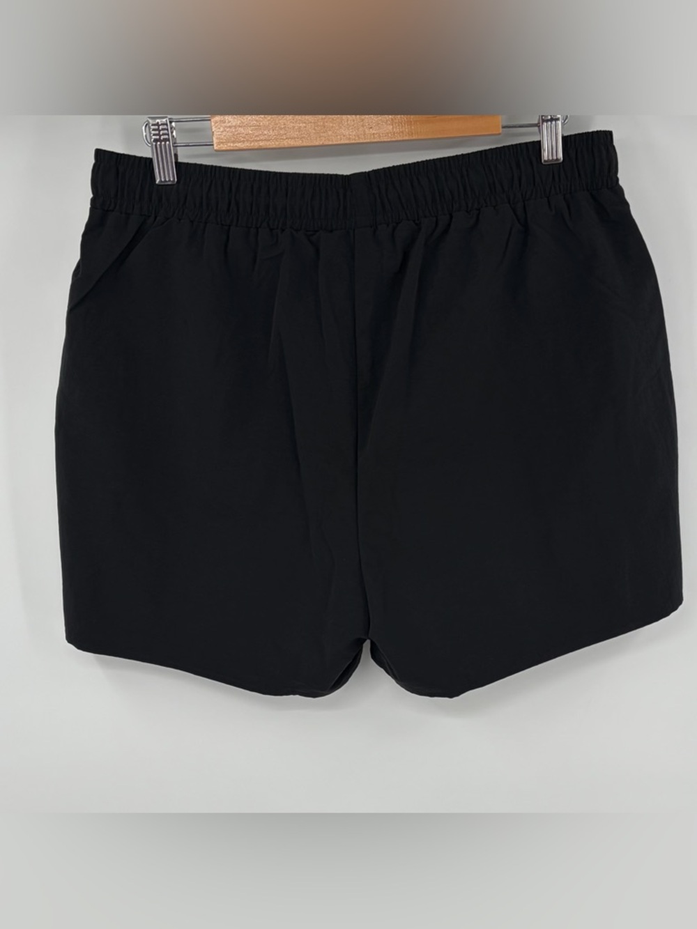 ALO Alumni Shorts - Picture 4 of 5